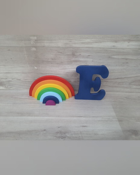Arco Íris de Mesa em mdf - 7 Cores + Letra 20 cm de Altura
