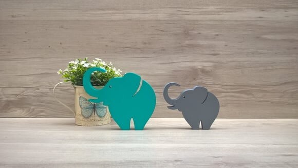Combo Elefantes de mesa em MDF - Decoração - 10 e 13 cm
