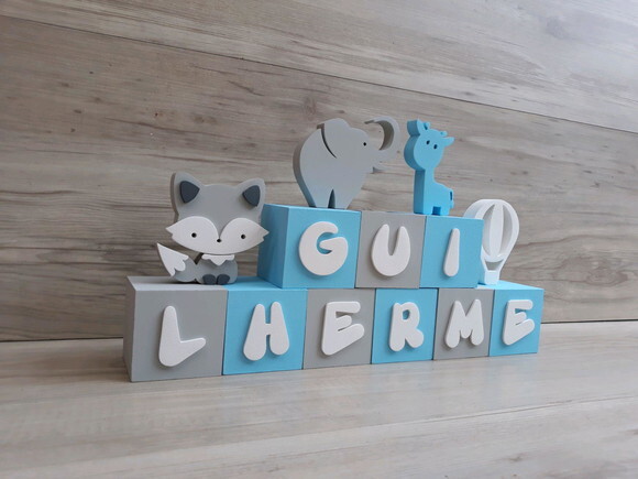 Combo Nome Cubos 6 x 6 x 6 cm + Raposa Elefante Girafa Balão
