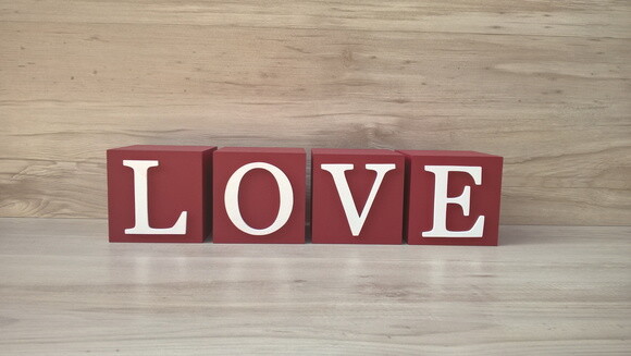Cubos Decorativos LOVE - 10 x 10 x 10 cm
