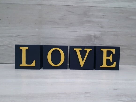 Cubos Decorativos LOVE - 10 x 10 x 10 cm