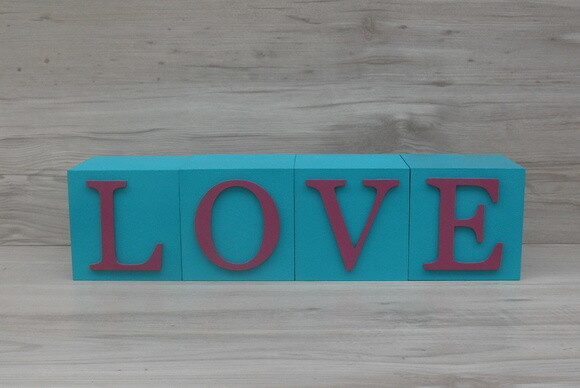 Cubos Decorativos LOVE - 10 x 10 x 10 cm