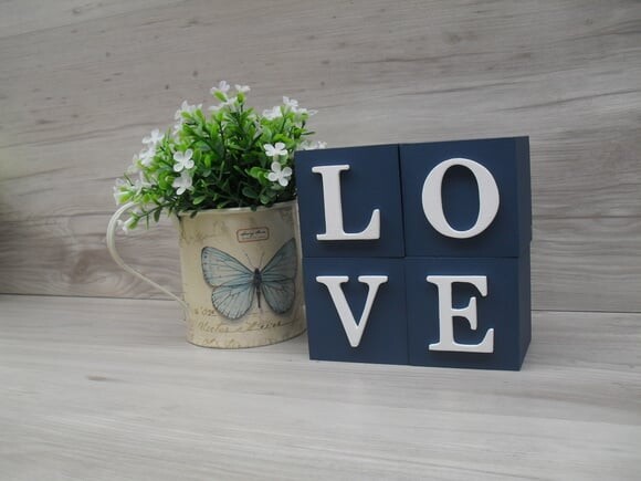 Cubos Decorativos LOVE - 8 x 8 x 8 cm