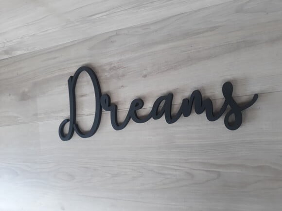 Dreams - Linha SM - palavra de parede em mdf
