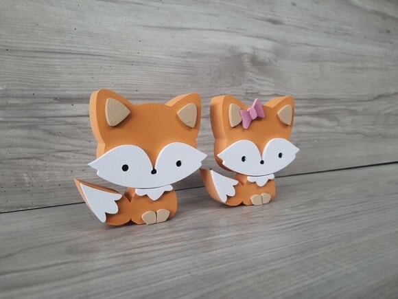 Duo Raposas de Mesa em mdf - Decoração Infantil - 8 cm