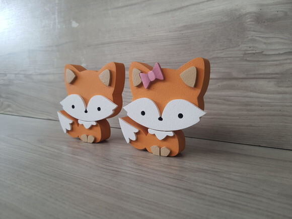 Duo Raposas de Mesa em mdf - Decoração Infantil - 8 cm