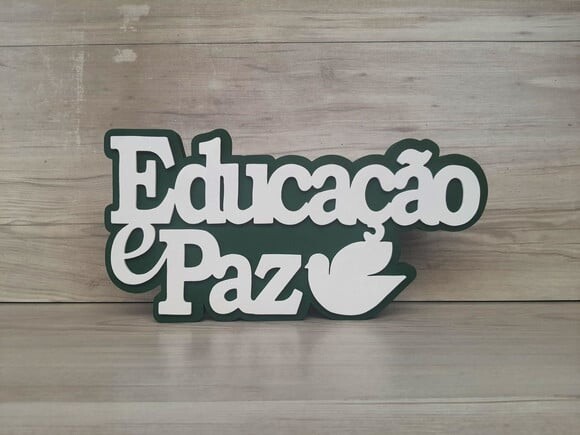 Educação e Paz - Palavras de Mesa em mdf