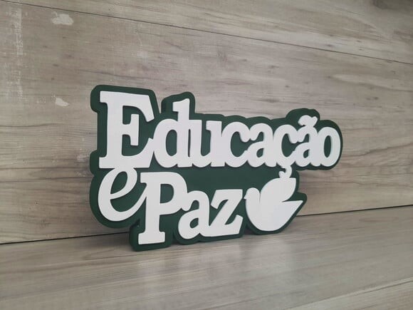 Educação e Paz - Palavras de Mesa em mdf