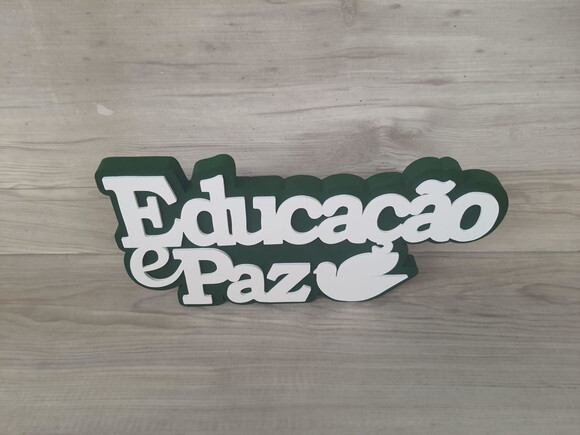Educação e Paz - Palavras de Mesa em mdf
