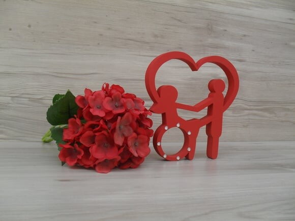 Escultura Casal Coração Cadeirante
