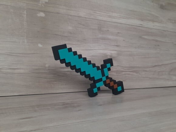 Espada de Mesa em mdf - Tema Minecraft - 15 cm