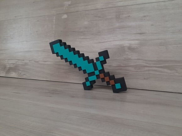 Espada de Mesa em mdf - Tema Minecraft - 15 cm