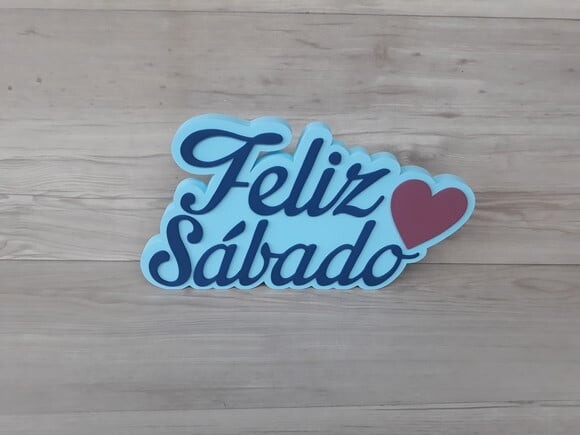 Feliz Sábado Sobreposto - peça de mesa em MDF