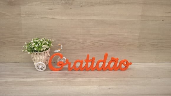 Gratidão - Palavra de mesa em MDF