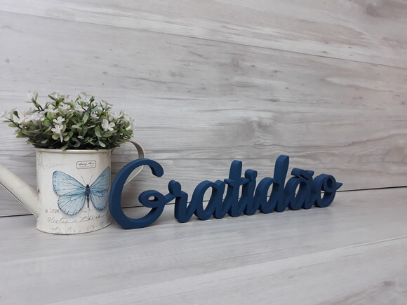 Gratidão - Palavra de mesa em MDF - Tamanho M