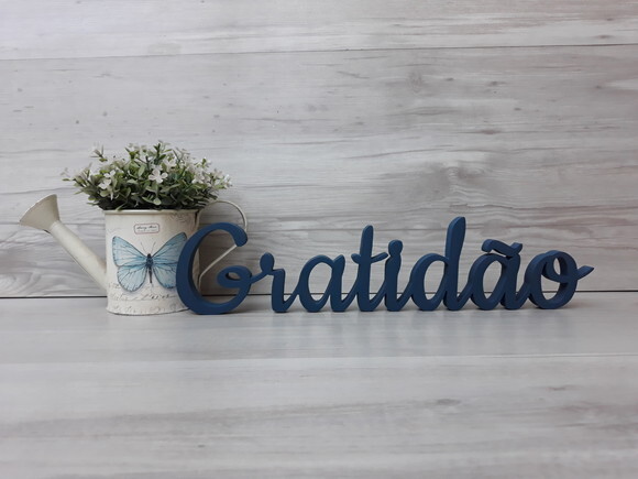 Gratidão - Palavra de mesa em MDF - Tamanho M