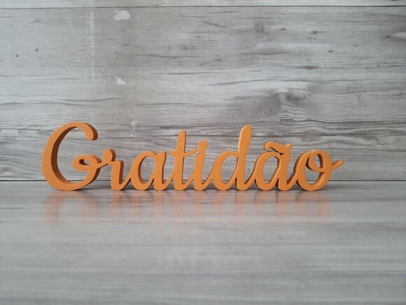 Gratidão - Palavra de Mesa em mdf - Tamanho m