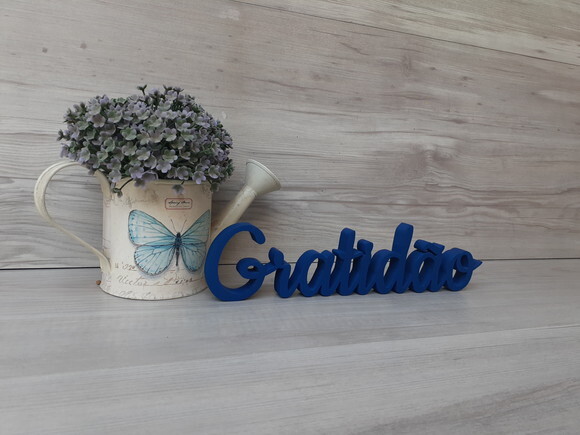 Gratidão - Palavra de mesa em MDF - Tamanho P
