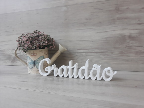 Gratidão - Palavra de mesa em MDF - Tamanho P