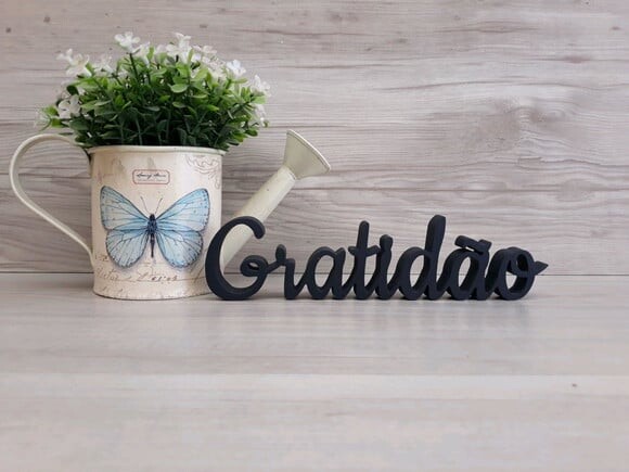 Gratidão - Palavra de mesa em MDF - Tamanho P