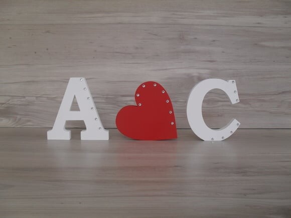 Iniciais com Coração com Strass 12 cm