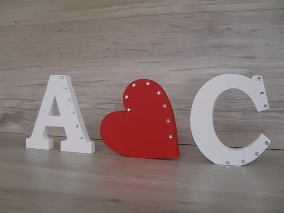 Iniciais com Coração com Strass 12 cm