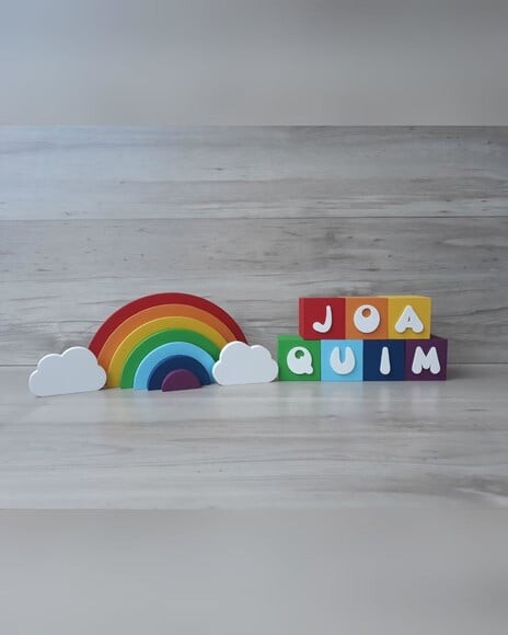 Kit Arco Íris + Nuvens + Nome Cubos 6x6x6 cm 7 Letras - mdf