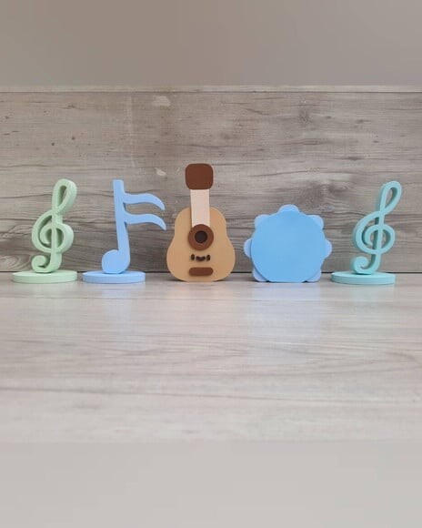 Kit Musical em mdf - 3 Notas Musicais, Pandeiro e Violão