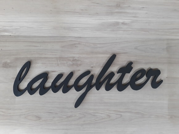 Laughter - Palavra Decorativa de Parede em mdf