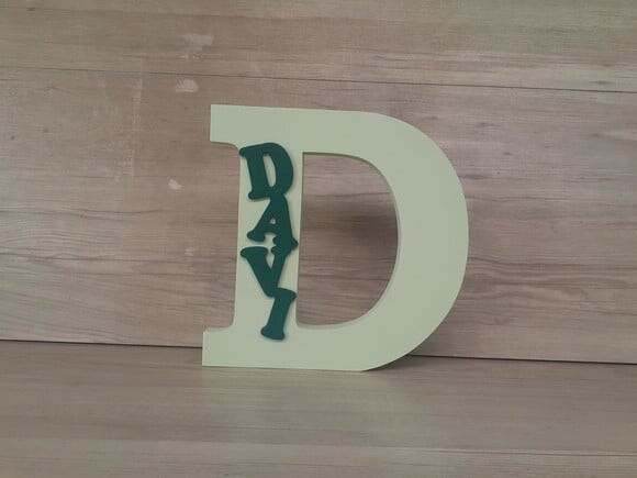 Letra com Aplique do Nome - 20 cm - Peça de Mesa em mdf