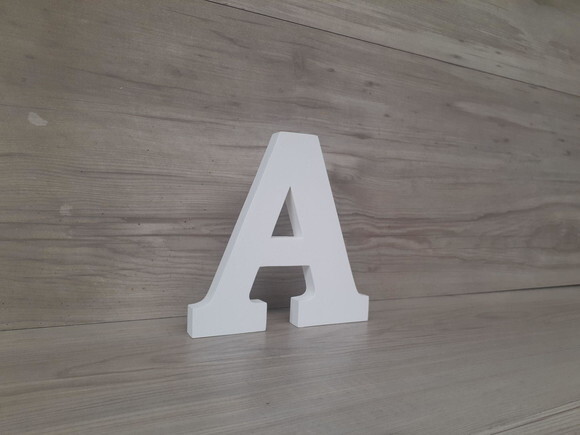 Letra em mdf - Modelo Bk - 15 cm