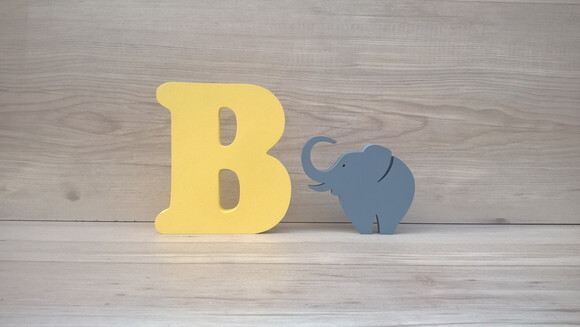 Letra em MDF - modelo CB - 15 cm + Elefante 10 cm
