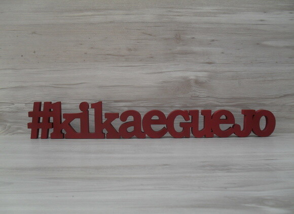 Nome de Mesa em mdf - #kikaeguejo - 8 cm - Linha Bk