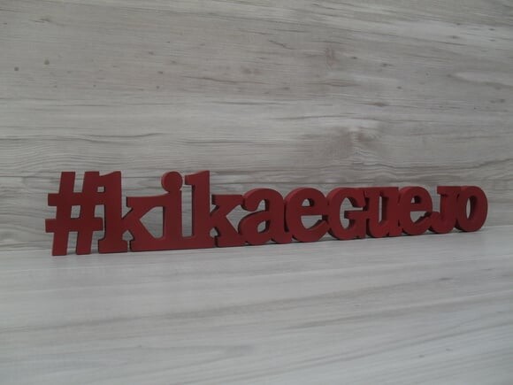 Nome de Mesa em mdf - #kikaeguejo - 8 cm - Linha Bk