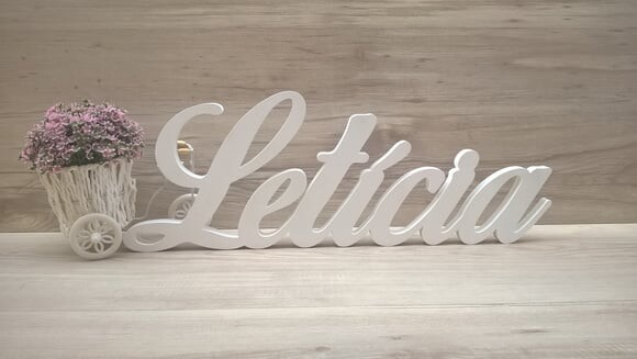 Nome de Mesa em mdf - Clássico Bop - Letícia - 16 cm