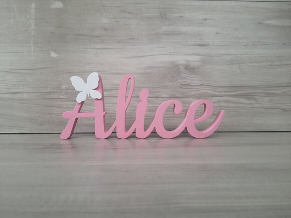 Nome de Mesa em mdf - Linha Ck - Alice + Borboleta- 10 cm