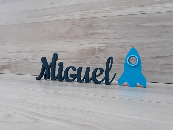 Nome de Mesa em mdf - Linha Ck - Miguel 10 cm + Foguete