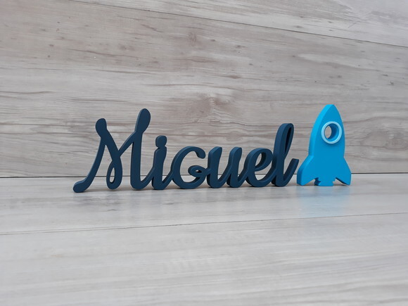 Nome de Mesa em mdf - Linha Ck - Miguel 10 cm + Foguete