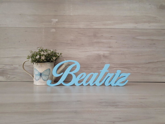 Nome de Mesa em mdf - Linha Clássicos Bop - Beatriz 10 cm