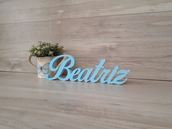 Nome de Mesa em mdf - Linha Clássicos Bop - Beatriz 10 cm
