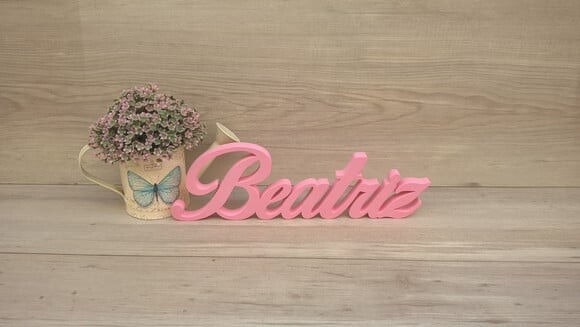 Nome de Mesa em mdf - Linha Clássicos Bop - Beatriz 10 cm