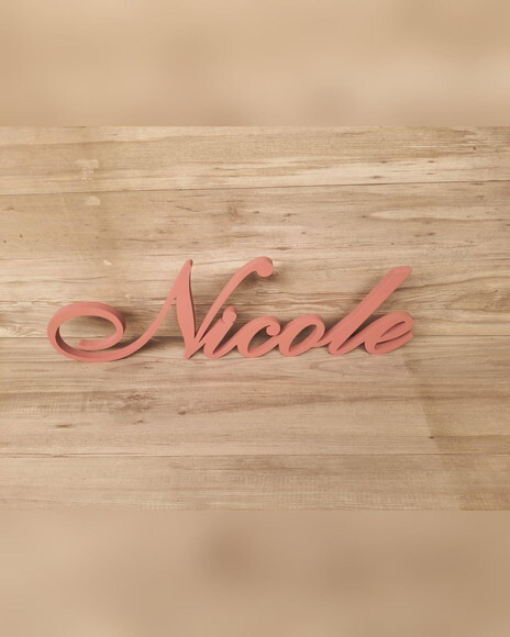 Nome de Mesa em mdf - Linha Clássicos Eng - Nicole - 18 cm