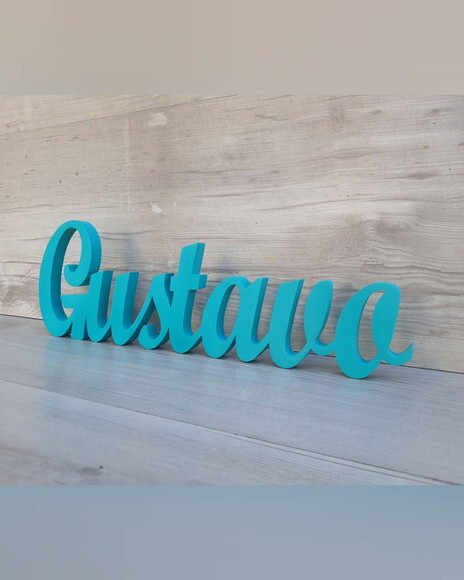 Nome de Mesa em mdf - Linha Cursiva Script - Gustavo 13 cm