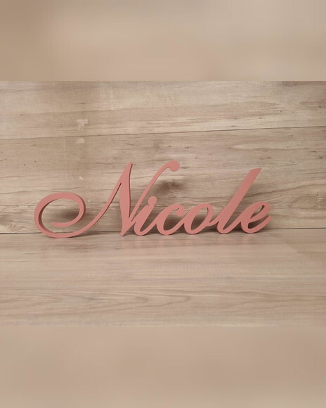 Nome de Mesa em mdf - Linha Clássicos Eng - Nicole - 18 cm