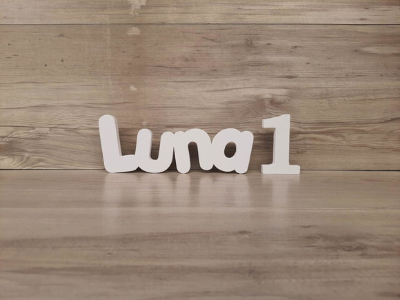 Nome de Mesa em mdf - Mod Pk - Luna 10 cm + Número 10 cm