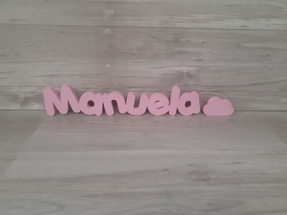 Nome de Mesa em mdf - Mod Pk Padrão + Nuvem Manuela 10cm