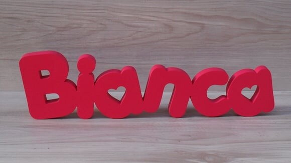 Nome de mesa em MDF - Mod PK Vazado Coração - Bianca 10 cm