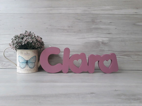 Nome de mesa em MDF - Mod PK Vazado Coração - Clara 10 cm
