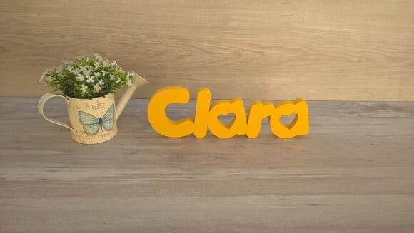 Nome de mesa em MDF - Mod PK Vazado Coração - Clara 10 cm