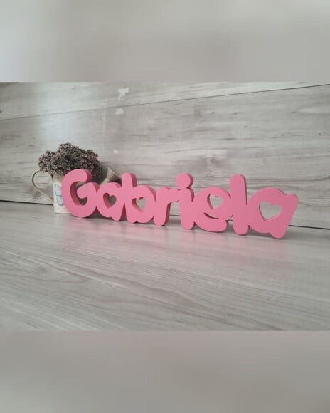 Nome de Mesa em mdf - Mod Pk Vazado Coração - Gabriela 10 cm
